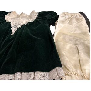 Charming vintage Velvet Green dress top and Cream pants size 24 months